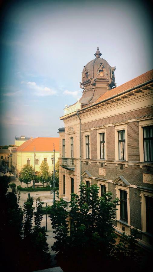 Goodmood Apartment Debrecen Esterno foto